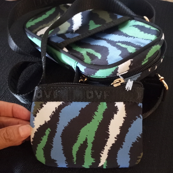 DVF Diane Von Furstenberg X Target Disco Zebra Green Cellphone Holder Purse - Picture 6 of 12